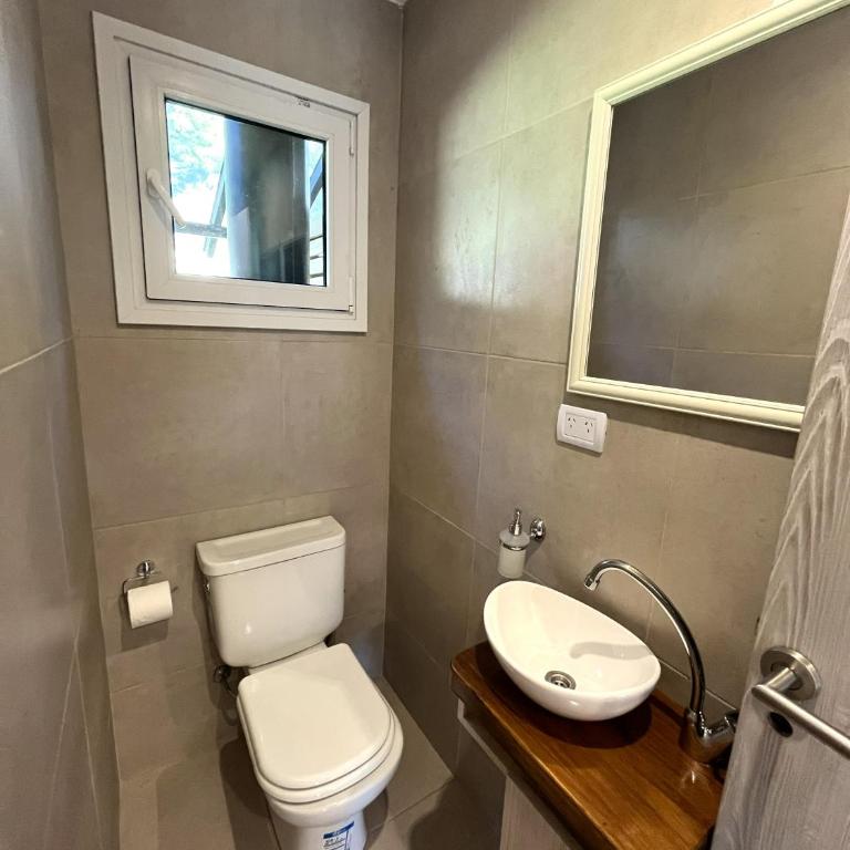 Deptos De la Cascada I Con la Mejor Vista de San Martín - Ayres del Bosque Alojamientos - Apartamento de 2 dormitorios con vistas a la montaña - 15