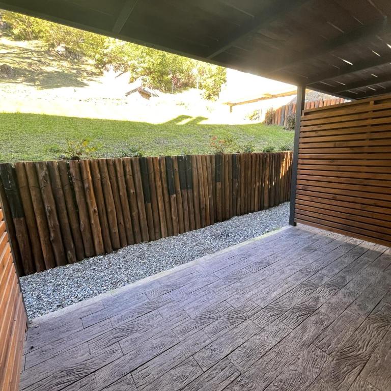 Deptos De la Cascada I Con la Mejor Vista de San Martín - Ayres del Bosque Alojamientos - Two-Bedroom Apartment with Mountain View - 44