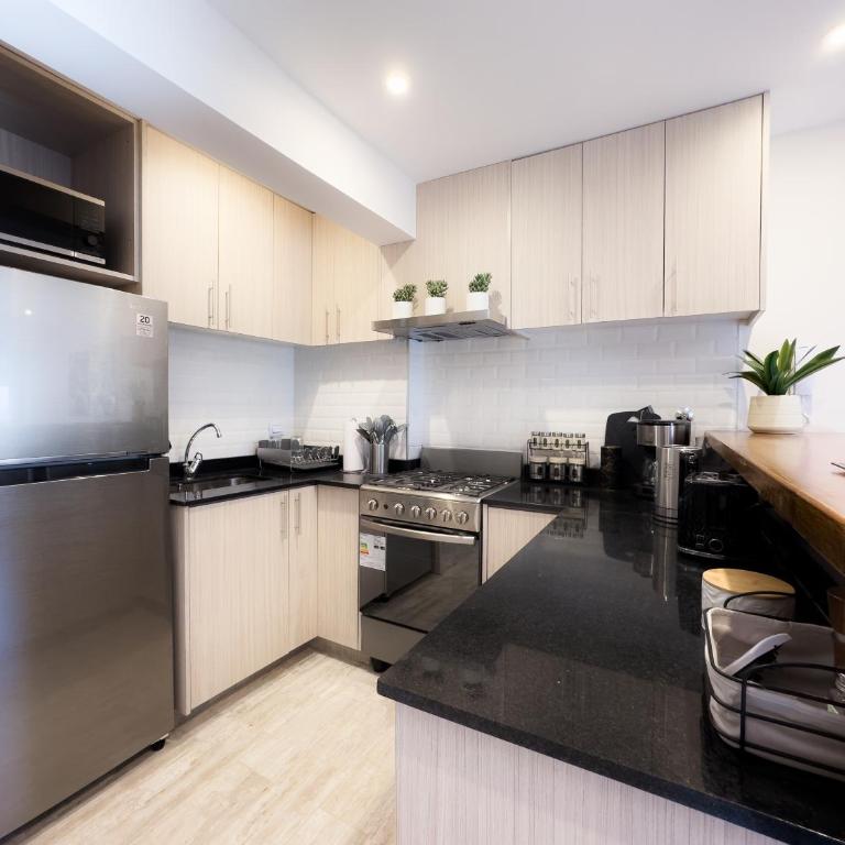 Deptos De la Cascada I Con la Mejor Vista de San Martín - Ayres del Bosque Alojamientos - Apartamento de 2 dormitorios con vistas a la montaña - 11