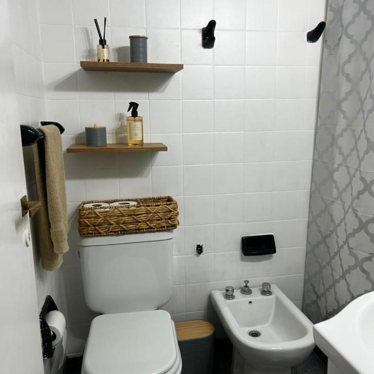 2 Ambientes Luminoso y equipado Zona Aldrey Guemes - Apartamento - 6