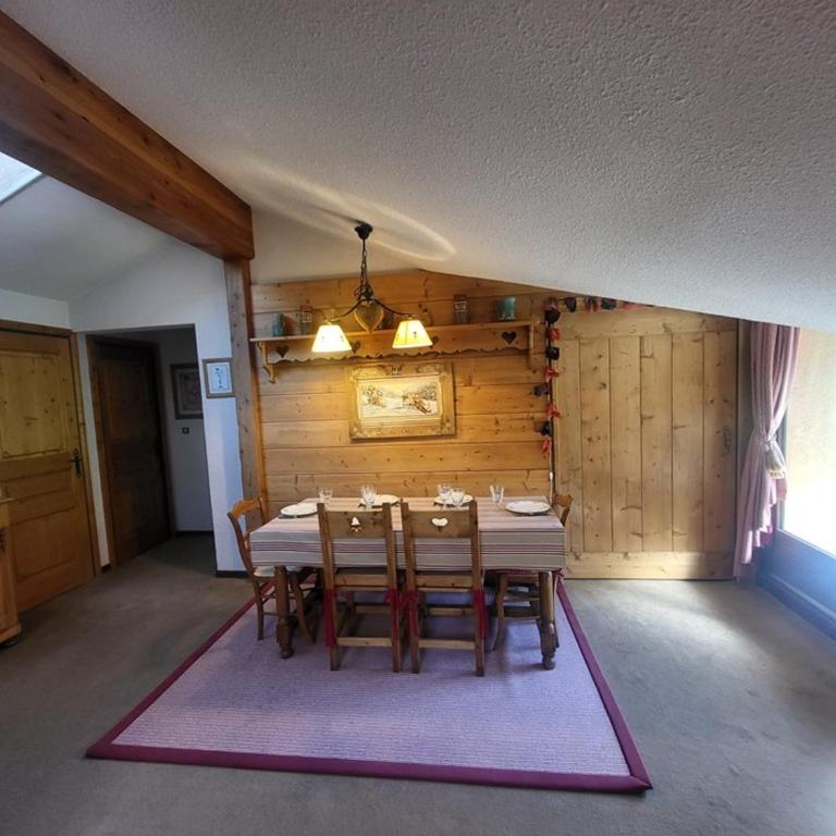 Appartement 3 chambres au pied des pistes - 6 pers. - FR-1-266-307 - Appartement - 2