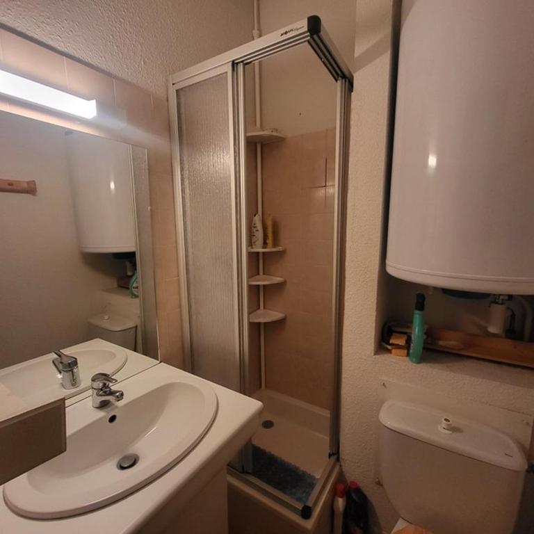 Appartement 3 chambres au pied des pistes - 6 pers. - FR-1-266-307 - Appartement - 6