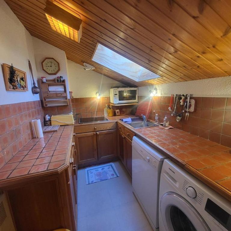 Appartement 3 chambres au pied des pistes - 6 pers. - FR-1-266-307 - Appartement - 8