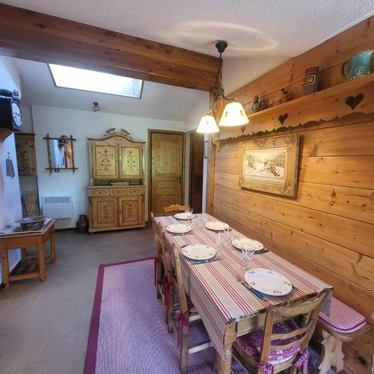 Appartement 3 chambres au pied des pistes - 6 pers. - FR-1-266-307 - Appartement - 10