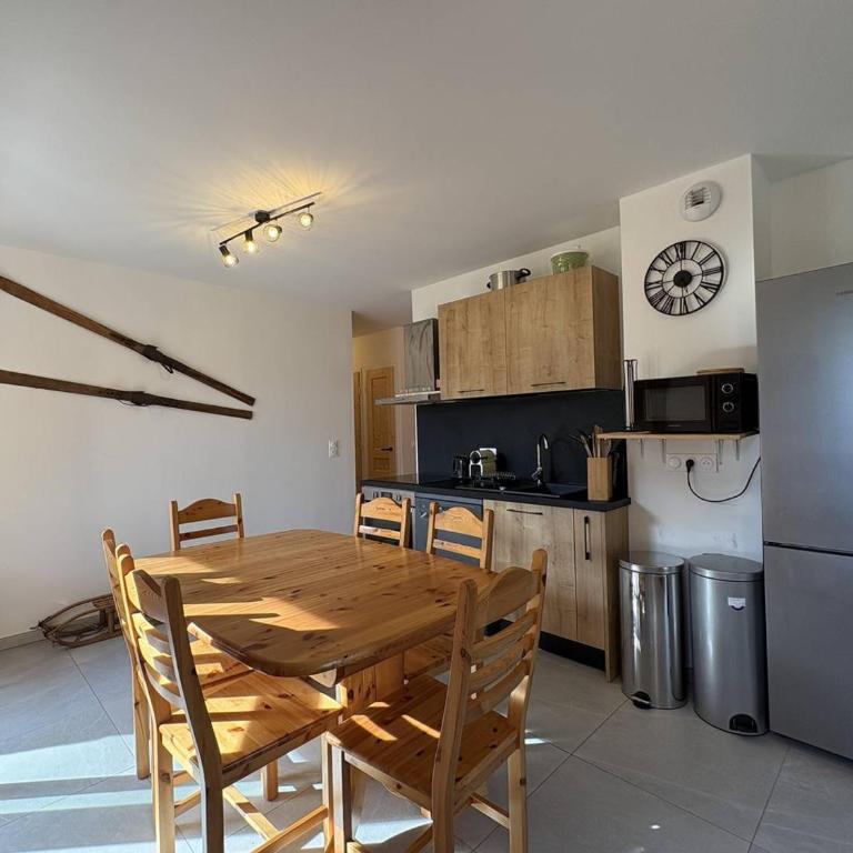 Appartement tout confort avec parking - 6 pers. - FR-1-356-562 - Appartement - 8