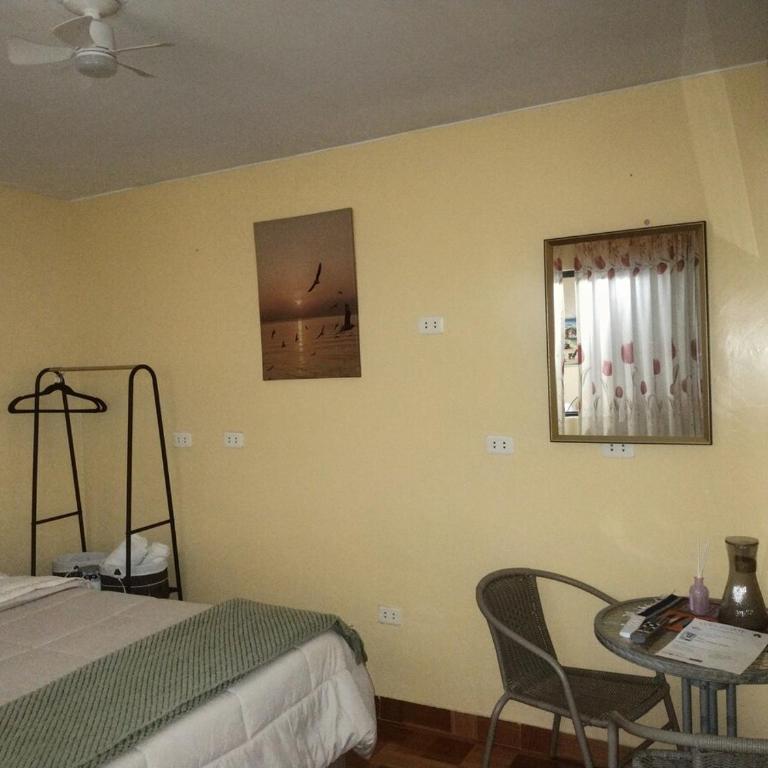 First-floor accommodation 15 min from the airport - Apartamento de 2 dormitorios - 22
