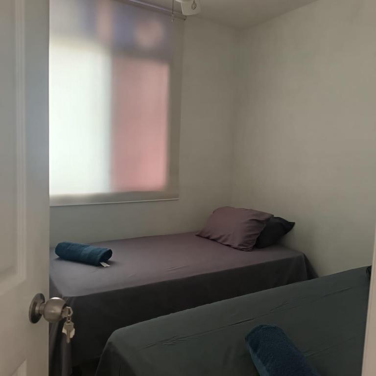 Departamento en Manta amoblado con seguridad privada - Casa de 3 dormitorios - 11