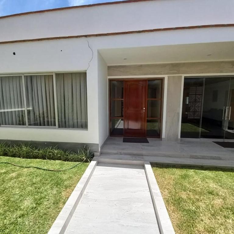 Amplia y hermosa casa en NASCA con 6 habitaciones - Four-Bedroom House - 10