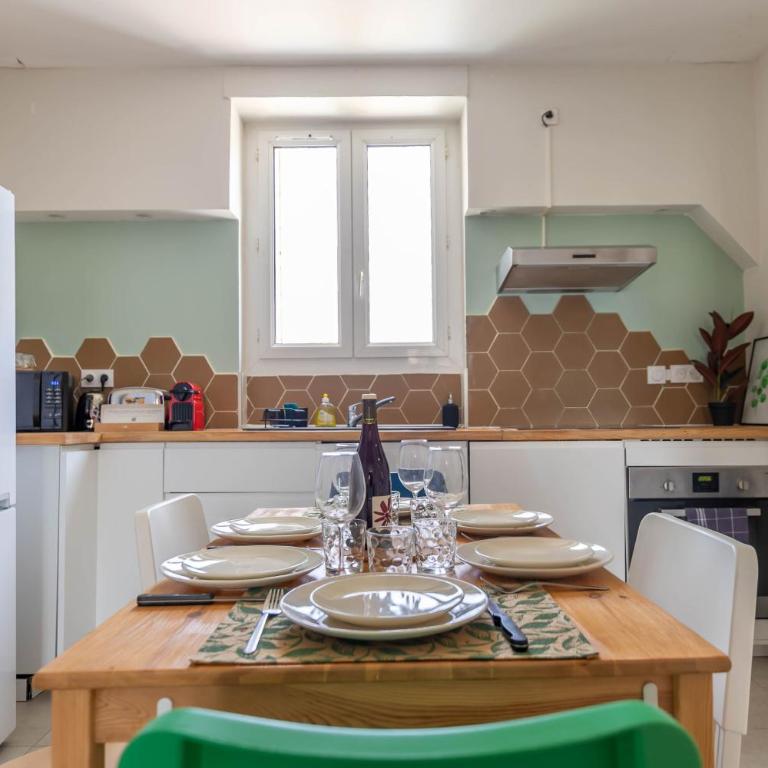 8 réunis sous le même toit - cœur de Blois - Appartement 3 Chambres - 13