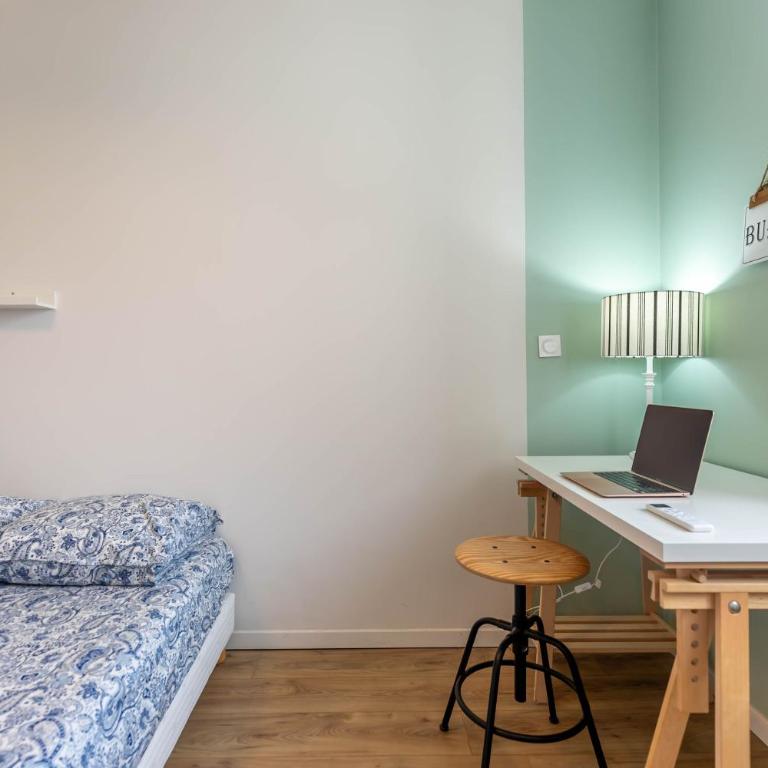 8 réunis sous le même toit - cœur de Blois - Appartement 3 Chambres - 18