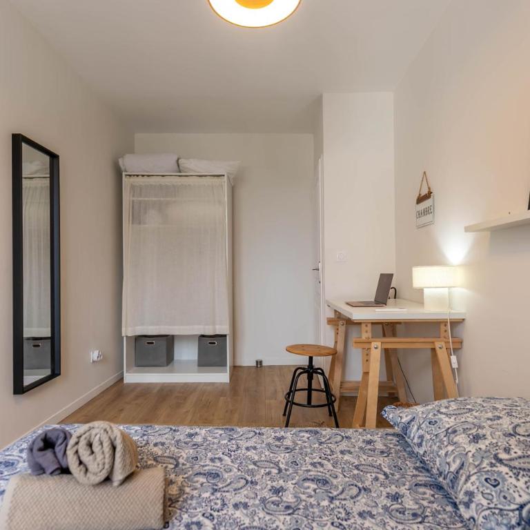 8 réunis sous le même toit - cœur de Blois - Appartement 3 Chambres - 22