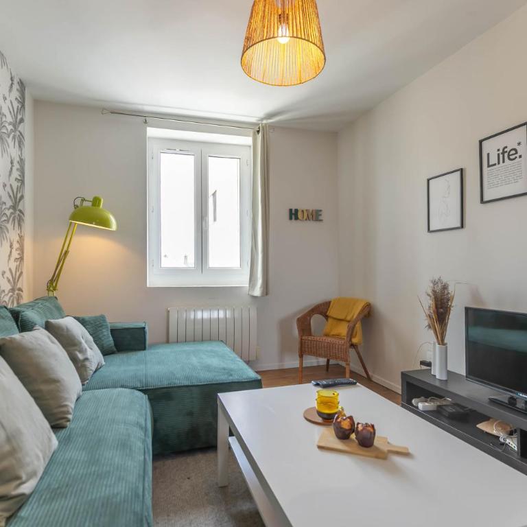 8 réunis sous le même toit - cœur de Blois - Appartement 3 Chambres - 24