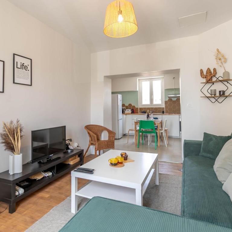 8 réunis sous le même toit - cœur de Blois - Appartement 3 Chambres - 26