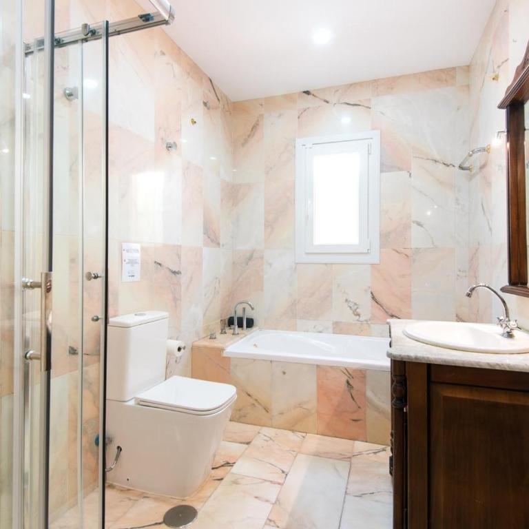 PREMIUM Family Villa in Málaga with Private Pool - Five-Bedroom House - 73
