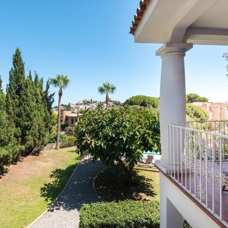 PREMIUM Family Villa in Málaga with Private Pool - Five-Bedroom House - 80