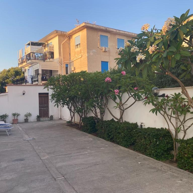 VILLA DELLE POMELIE - Three-Bedroom House - 10