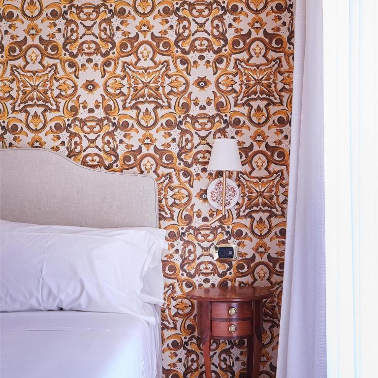 Quiete Taormina Naxos, Tapestry Collection By Hilton - Naxos Deluxe King Room with Terrace - 3