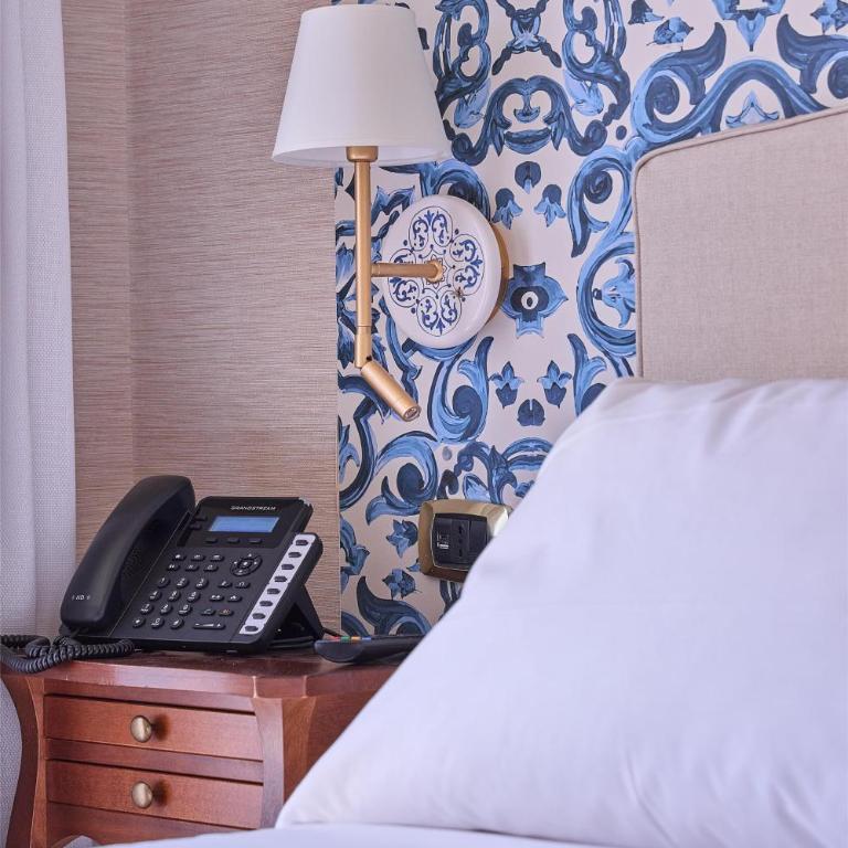 Quiete Taormina Naxos, Tapestry Collection By Hilton - Naxos Deluxe King Room with Terrace - 5