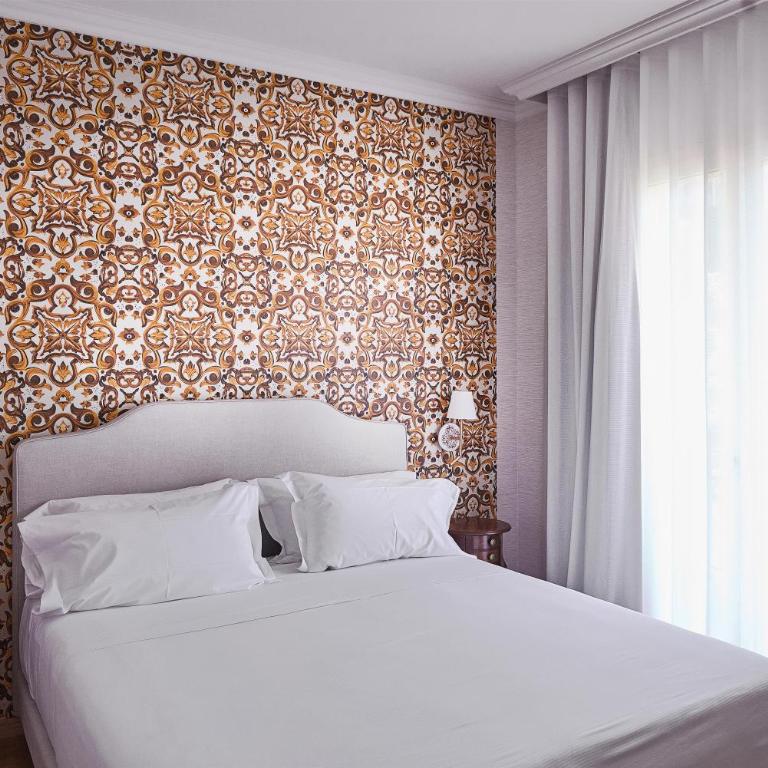 Quiete Taormina Naxos, Tapestry Collection By Hilton - Naxos Deluxe King Room with Terrace - 10