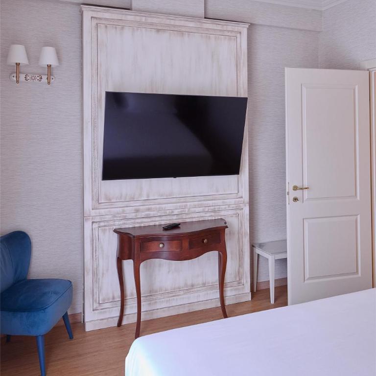 Quiete Taormina Naxos, Tapestry Collection By Hilton - Naxos One-Bedroom King Suite with Terrace - 14
