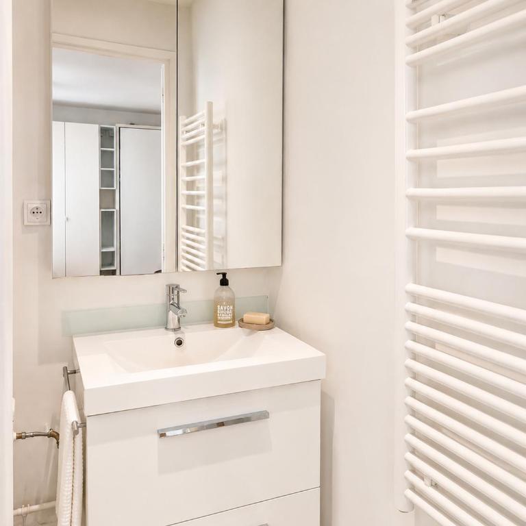 Bel appartement proche du Louvre - Apartamento de 1 dormitorio - 9
