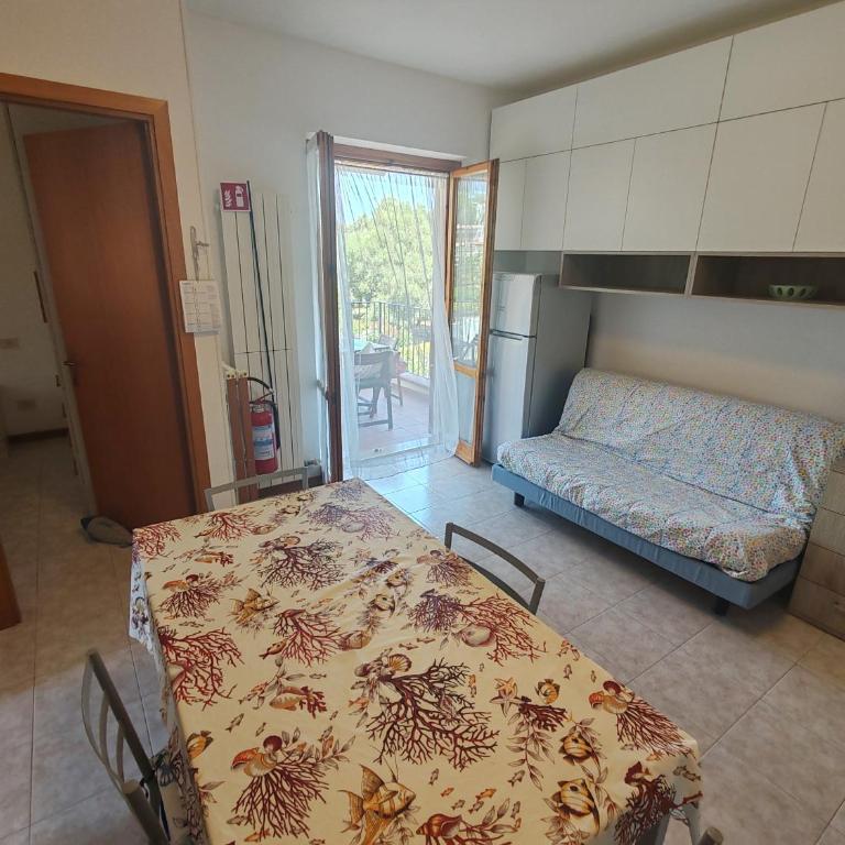 Moderno Trilocale con posto auto privato a 5 minuti dal mare - Appartamento con 2 Camere da Letto - 5