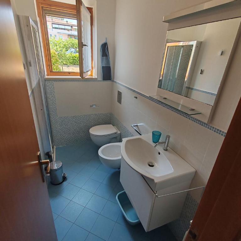 Moderno Trilocale con posto auto privato a 5 minuti dal mare - Appartamento con 2 Camere da Letto - 13