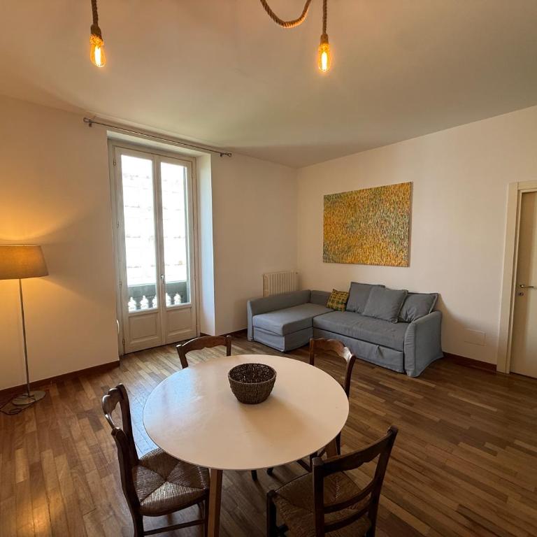 Milano Art Gallery Apartment - 10 min to Duomo - Appartamento con 2 Camere da Letto - 2