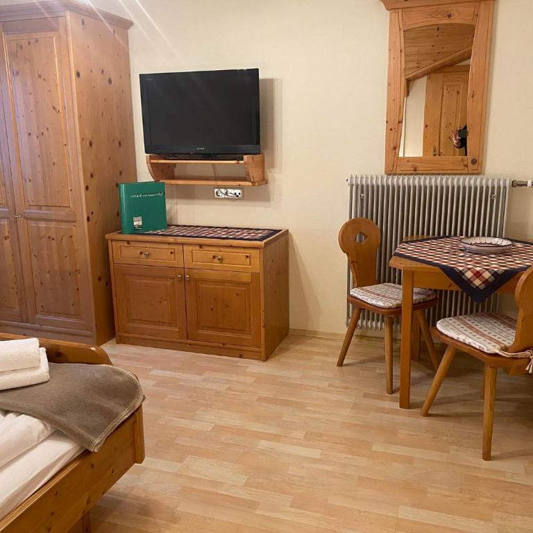 Seewaldhof - Urlaub am Bio-Wellnessbauernhof - Familienzimmer mit Dusche - 4