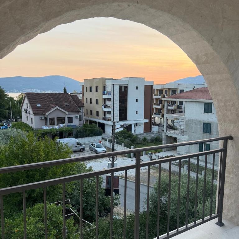 Stunning Tivat View Apartment Modern Design - Apartment mit 2 Schlafzimmern - 3