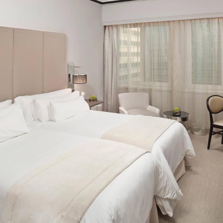 Meliá Castilla - Habitación Doble Deluxe - 3