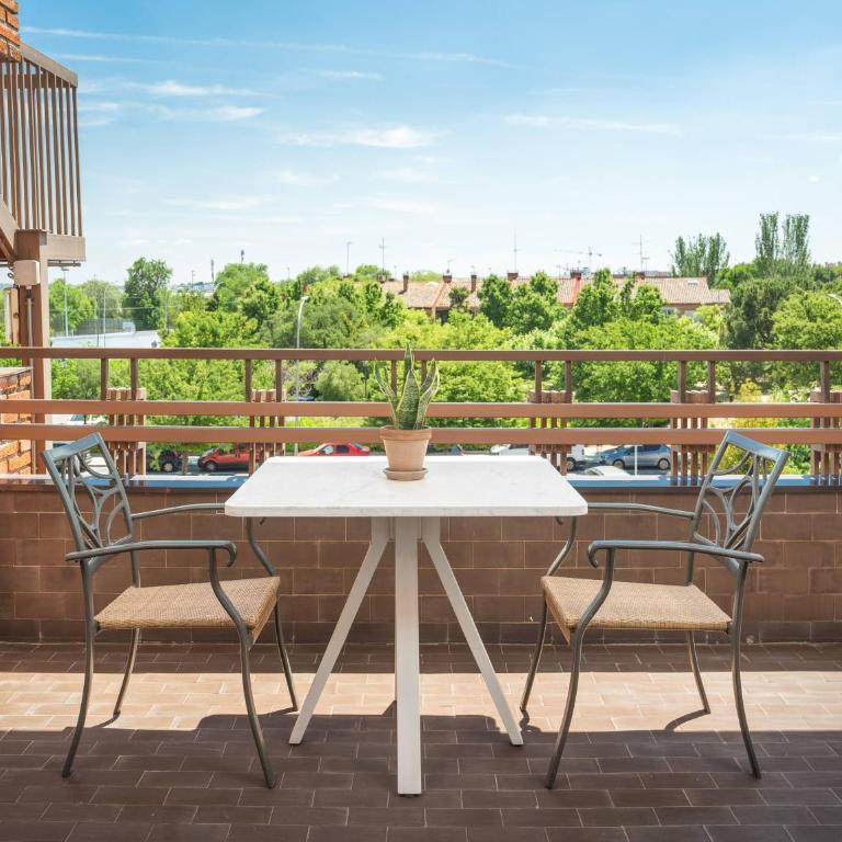 Madrid Alameda Aeropuerto by Meliá - Premium Room with Terrace - 3