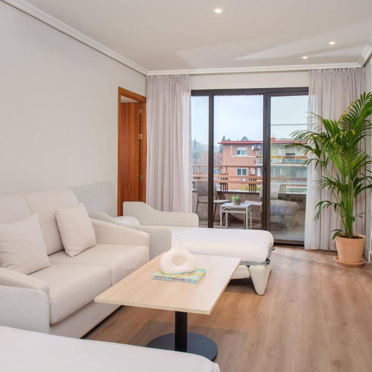 Madrid Alameda Aeropuerto by Meliá - Junior Suite with Terrace - 6
