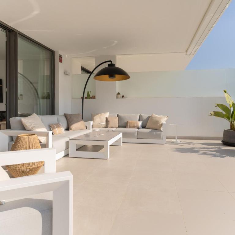 Exclusive Cataleya Apartment 3 Bedrooms - Three-Bedroom Premium Apartment - 1