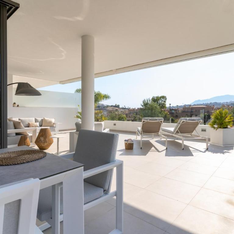 Exclusive Cataleya Apartment 3 Bedrooms - Three-Bedroom Premium Apartment - 8