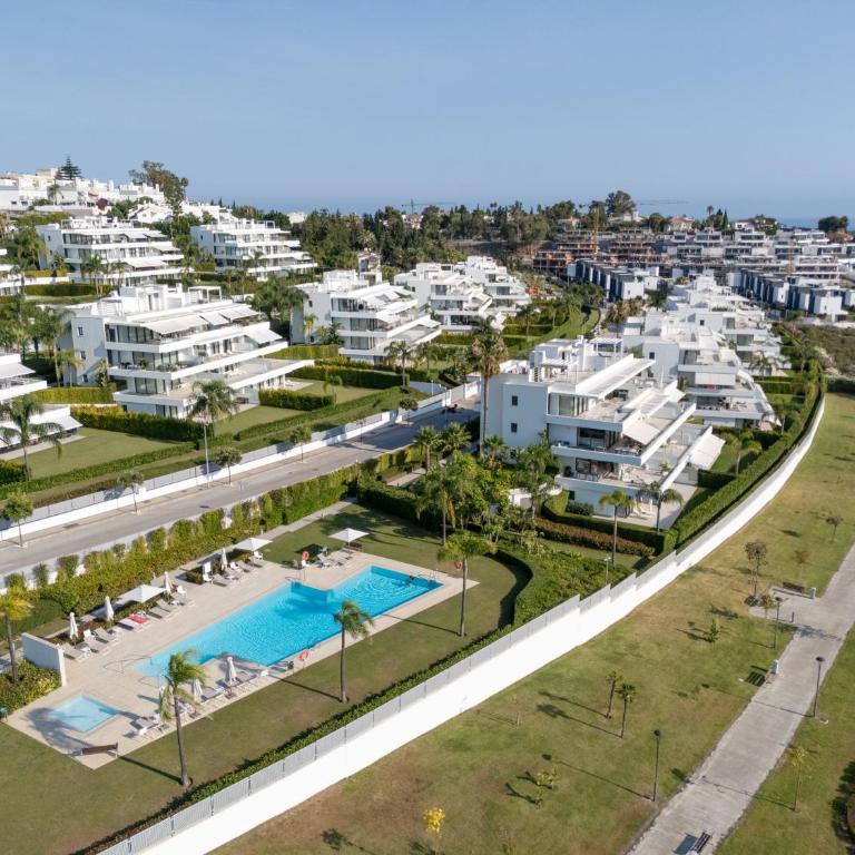 Exclusive Cataleya Apartment 3 Bedrooms - Three-Bedroom Premium Apartment - 11