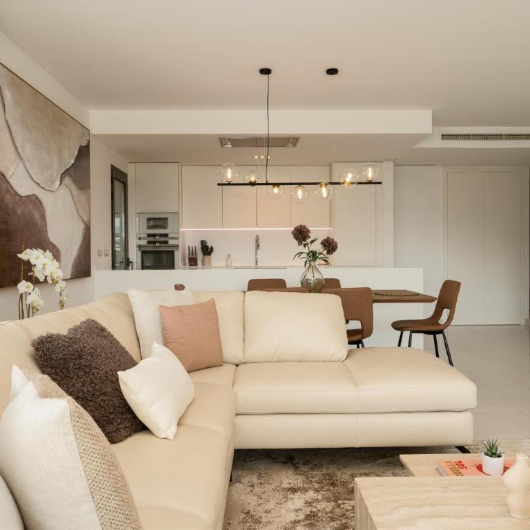 Exclusive Cataleya Apartment 3 Bedrooms - Three-Bedroom Premium Apartment - 16
