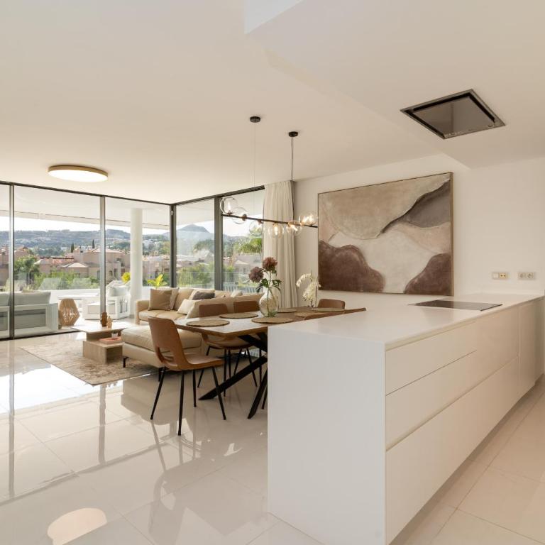 Exclusive Cataleya Apartment 3 Bedrooms - Three-Bedroom Premium Apartment - 17