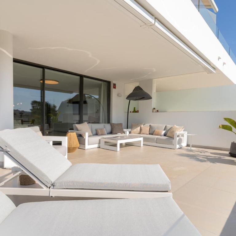 Exclusive Cataleya Apartment 3 Bedrooms - Three-Bedroom Premium Apartment - 25