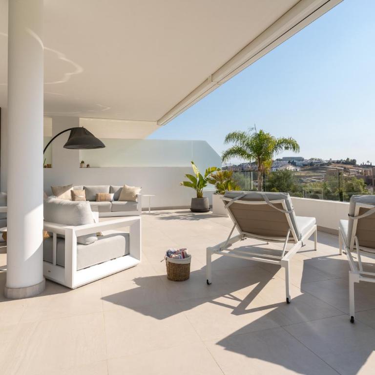 Exclusive Cataleya Apartment 3 Bedrooms - Three-Bedroom Premium Apartment - 35