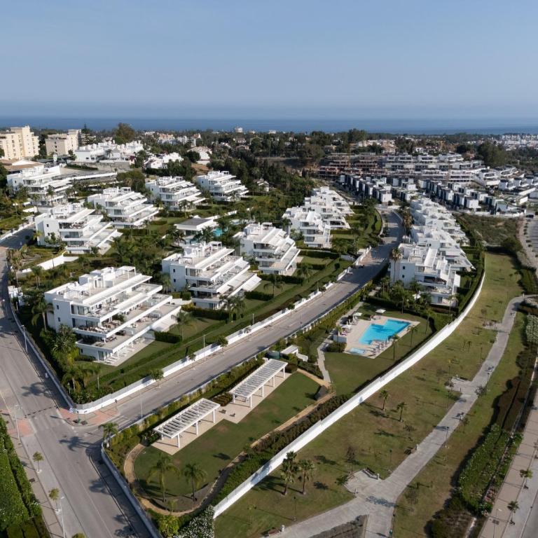 Exclusive Cataleya Apartment 3 Bedrooms - Three-Bedroom Premium Apartment - 36