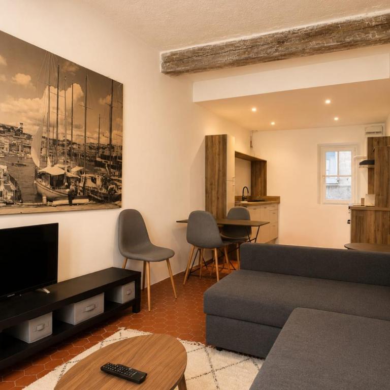 Enchanting 1-bedroom apartment on rue Fourmillière - Apartment - 2
