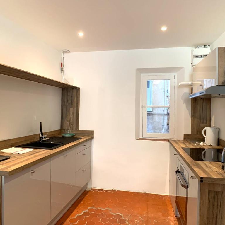 Enchanting 1-bedroom apartment on rue Fourmillière - Apartment - 8