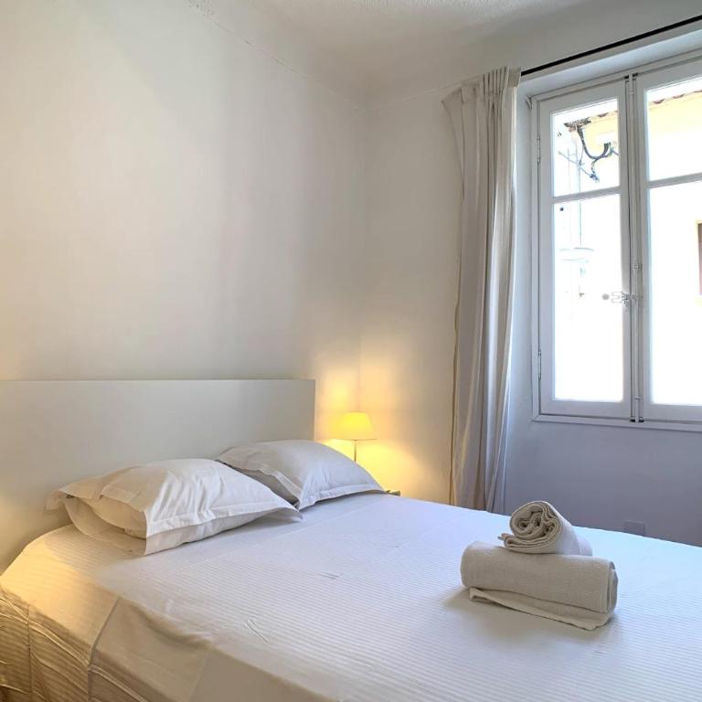 Enchanting 1-bedroom apartment on rue Fourmillière - Apartment - 10