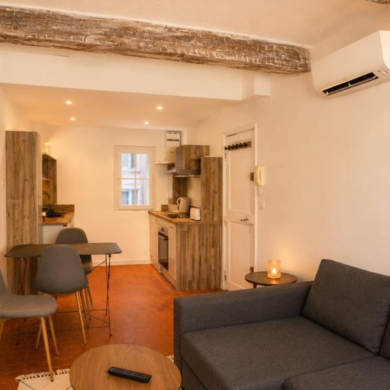 Enchanting 1-bedroom apartment on rue Fourmillière - Apartment - 12