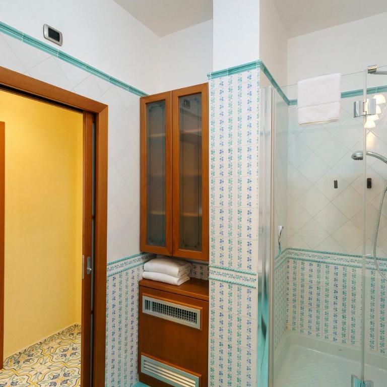 Sorrento Domus - Appartamento Deluxe con 2 Camere da Letto e Vista Oceano - 26