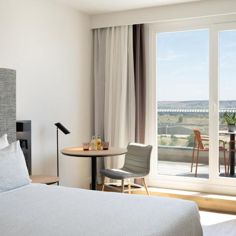 INNSiDE by Meliá Madrid Valdebebas - La Habitación Innside con terraza - 2