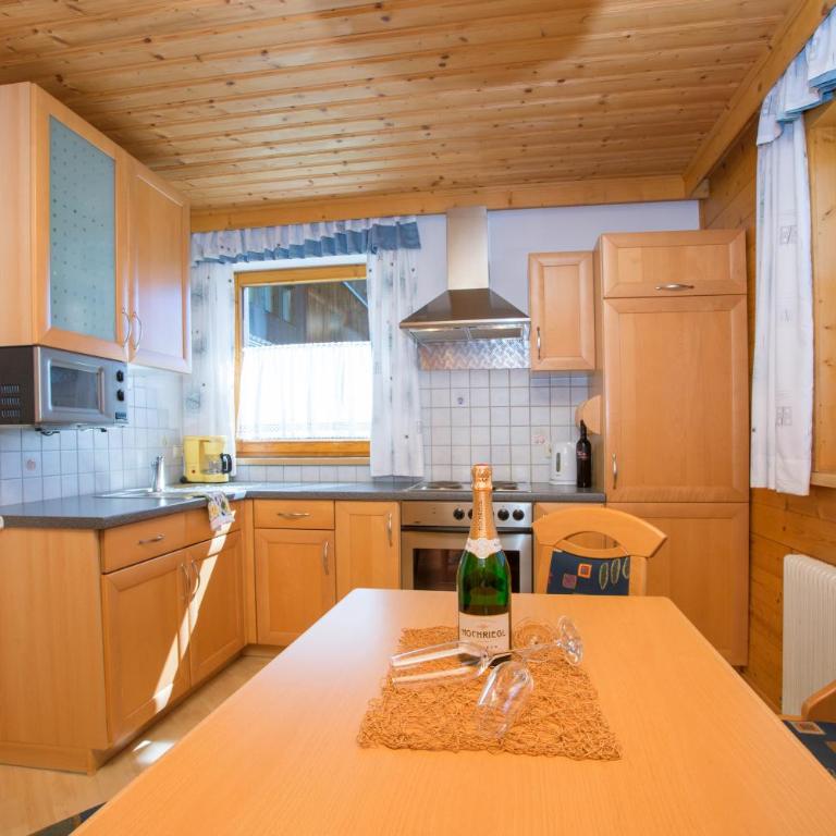 Bergbauernhof Familienparadies Oberhasenberghof - Appartement 1 Chambre avec Terrasse - 13