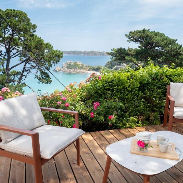 Superbe villa à 5 minutes de la plage de Trestrignel - Villa - 1