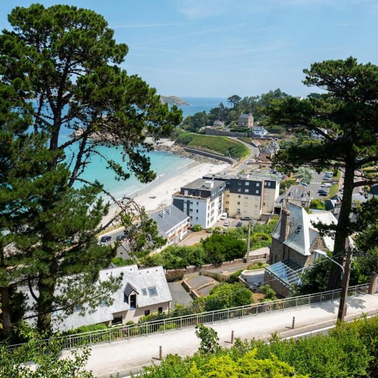 Superbe villa à 5 minutes de la plage de Trestrignel - Villa - 6